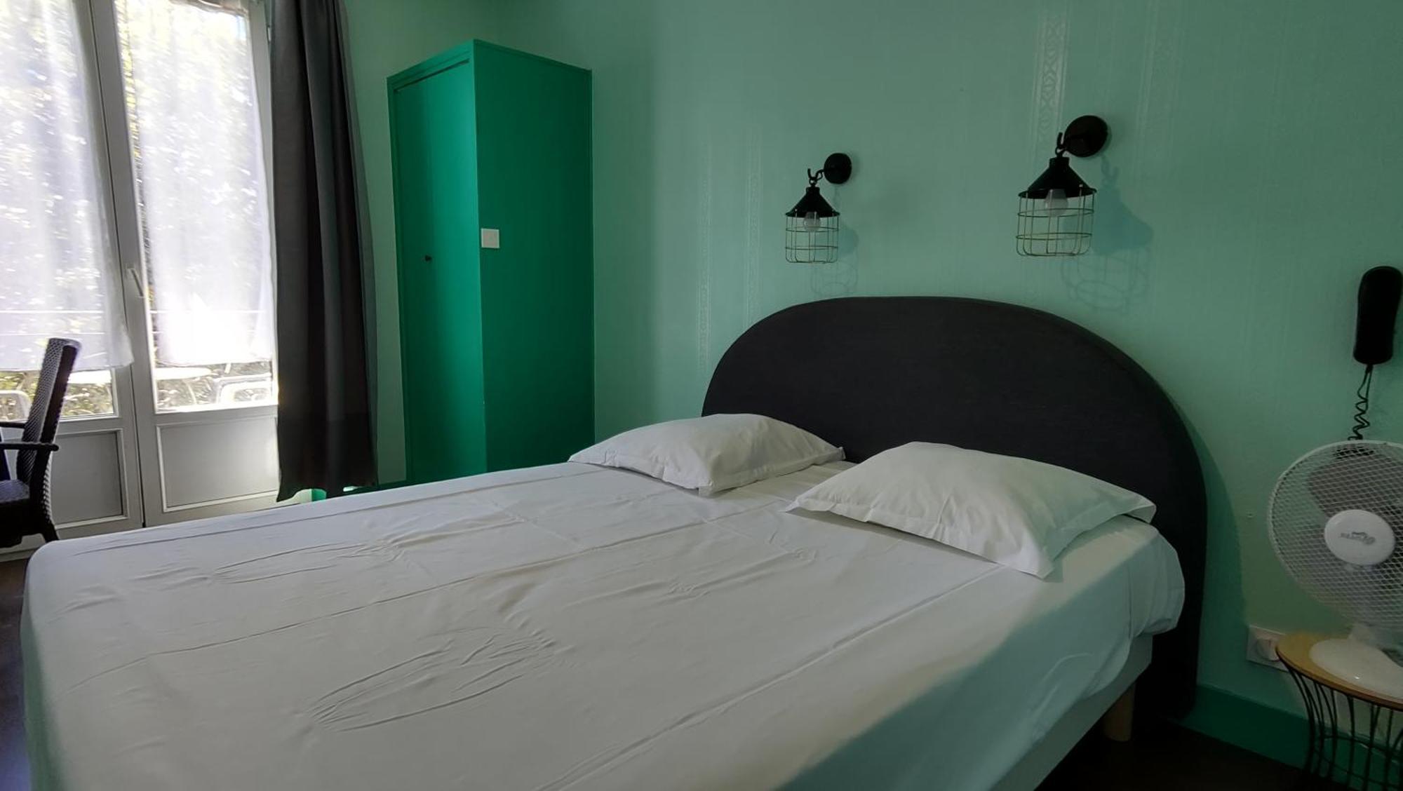 Hotel Le Colibri Εξ Λε Μπαν Εξωτερικό φωτογραφία