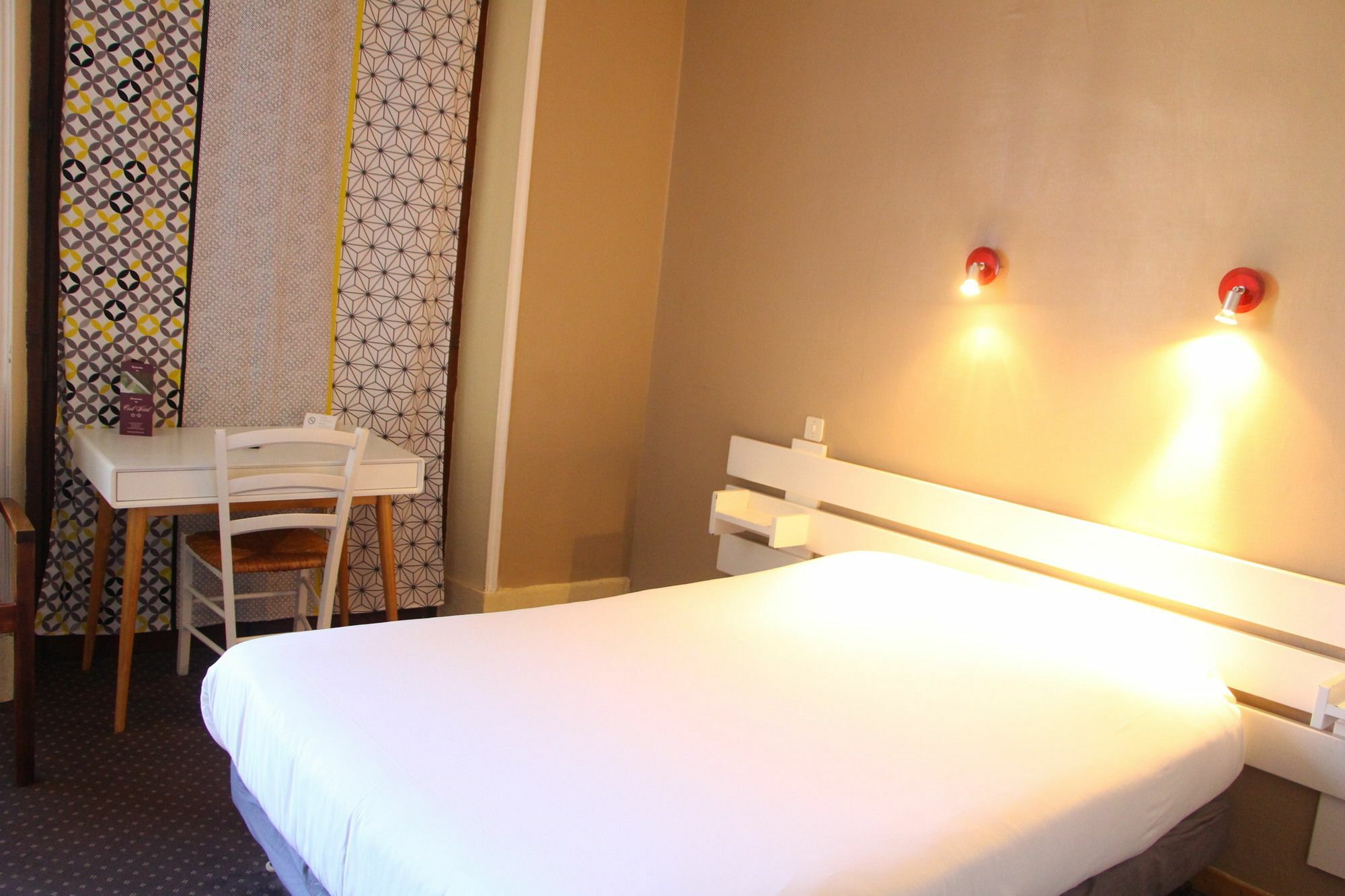 Hotel Le Colibri Εξ Λε Μπαν Εξωτερικό φωτογραφία